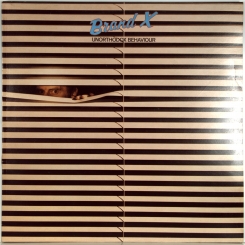 30. BRAND X-UNORTHODOX BEHAVIOUR-1976-ПЕРВЫЙ ПРЕСС UK-CHARISMA-NMINT/NMINT