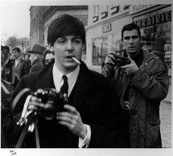60. PAUL POPPER - AUTHOR PHOTO - PAUL MCCARTNEY STREET 1966