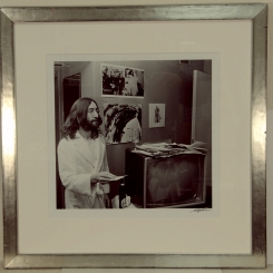 140. LENNON, JOHN & YOKO ONO - АВТОРСКАЯ ФОТОГРАФИЯ -NIСO KOSTER- 1969-AMSTERDAM HOTEL HILTON - NMINT