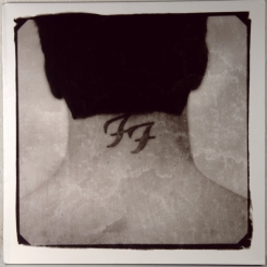 86. FOO FIGHTERS-THERE IS NOTHING LEFT TO LOSE-1999-fist press USA-rca-nmint/nmint