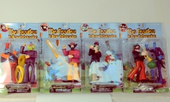 94. ЛОТ КОМПЛЕКТ ИЗ 4 ИГРУШЕК BEATLES JOHN, PAUL, RINGO, GEORGE-2000-McFARLANE TOYS